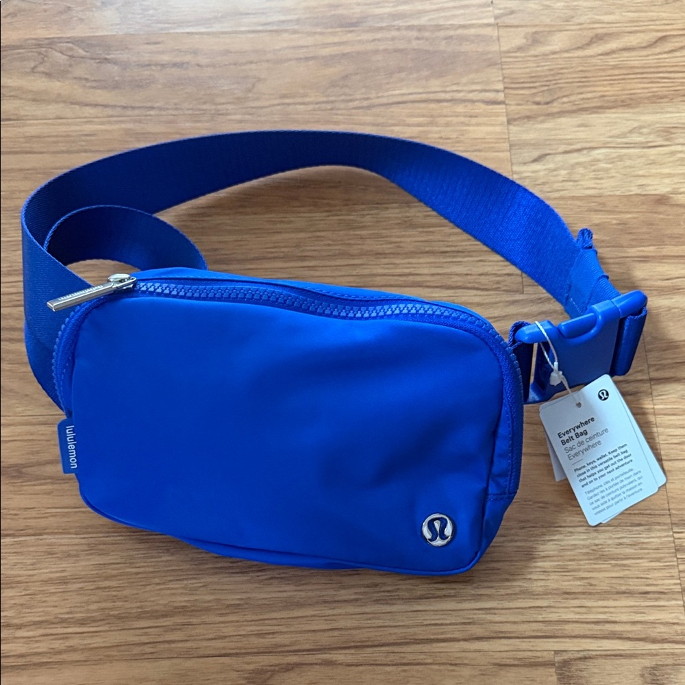 lululemon athletica Men's Belt Bag in Bold Blue